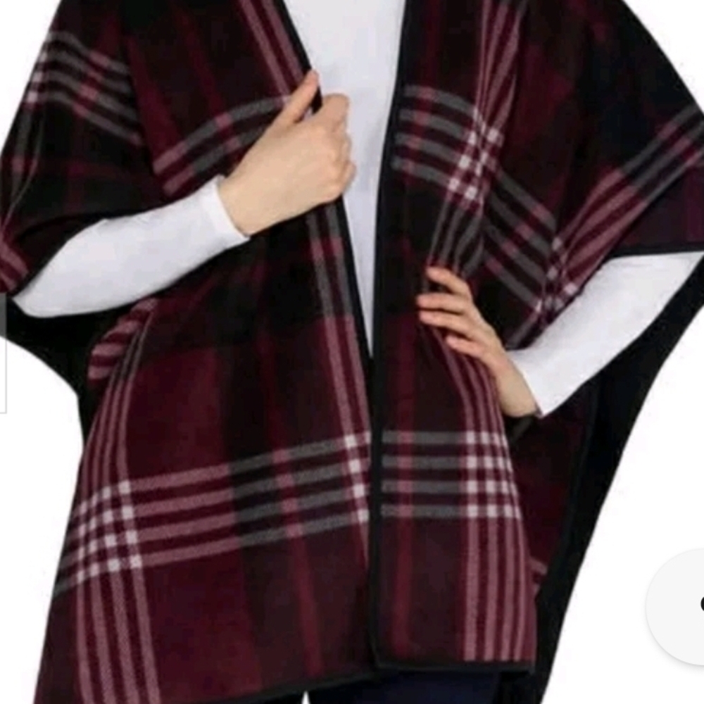 IKE BEHAR Plaid Women's Cape Coat Preloved